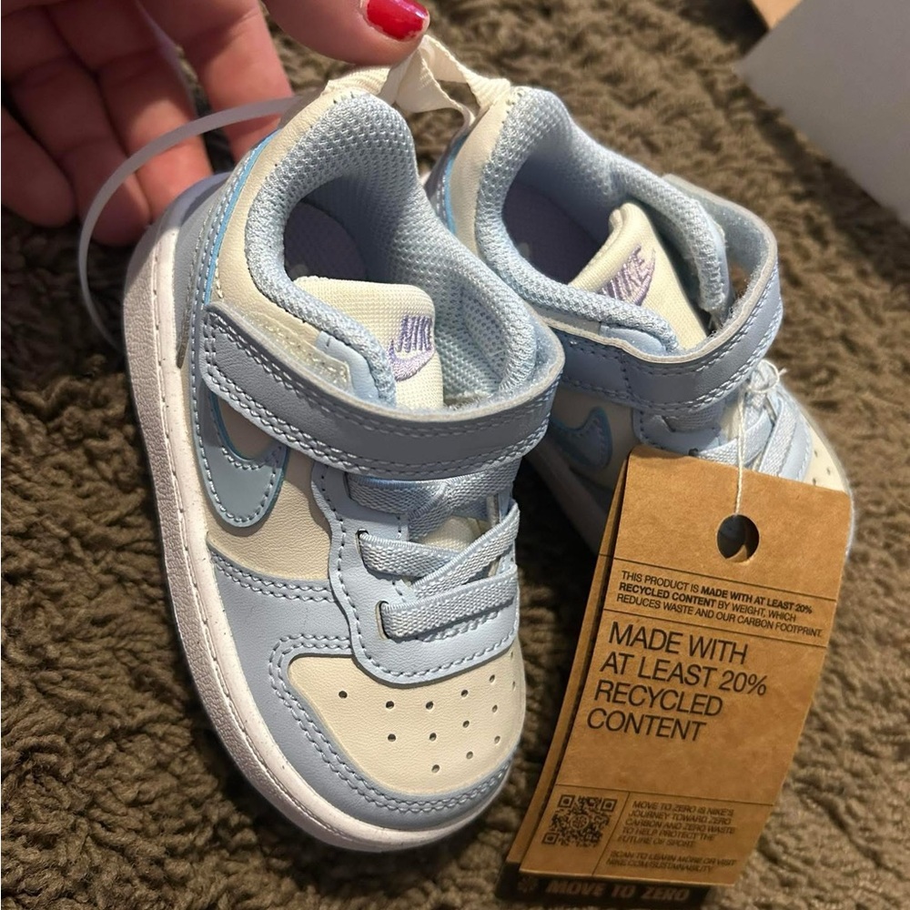 Nike Kids Light Blue and White Sneakers